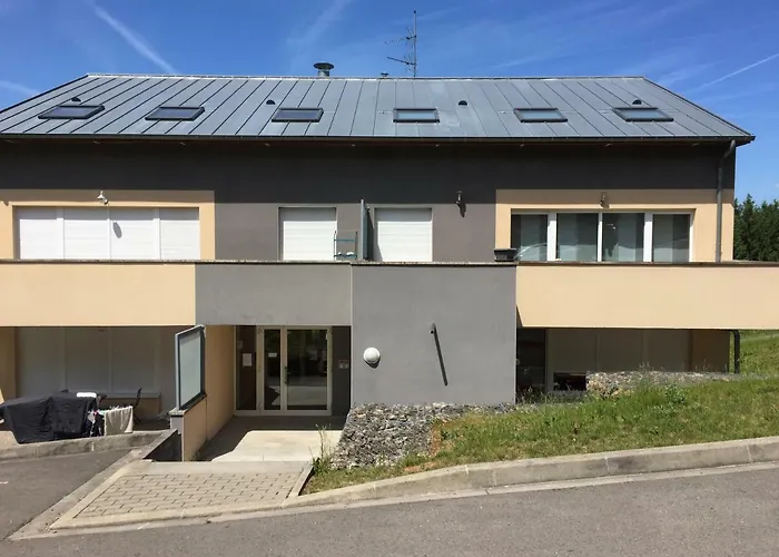 Des Trois Frontieres Apartment *